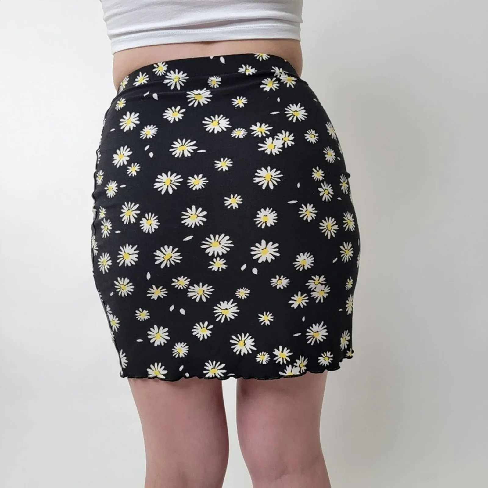 Daisy Pencil Mini Skirt M