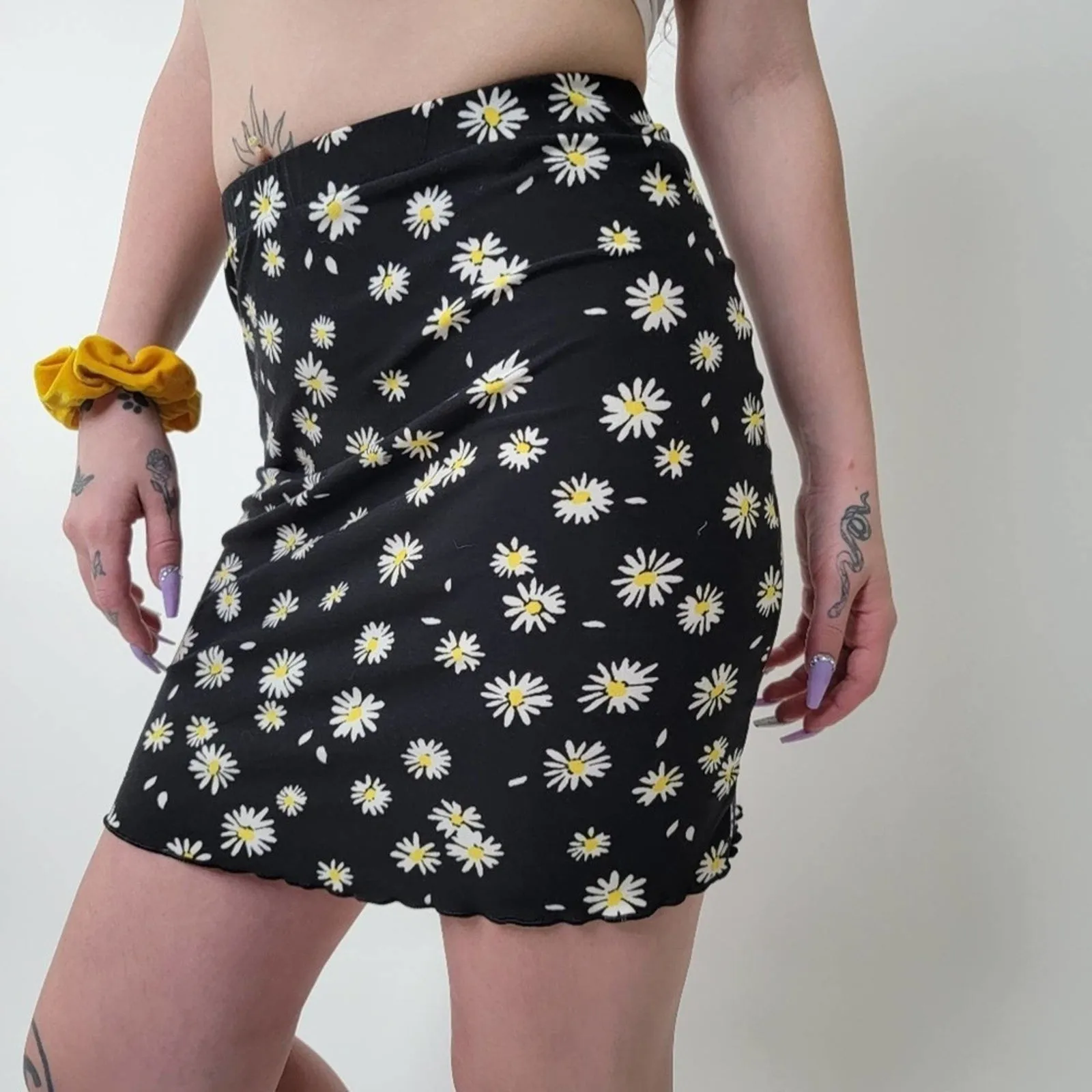 Daisy Pencil Mini Skirt M