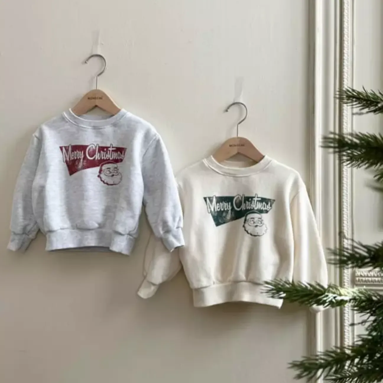 Retro Santa Sweatshirt (Two Colours)