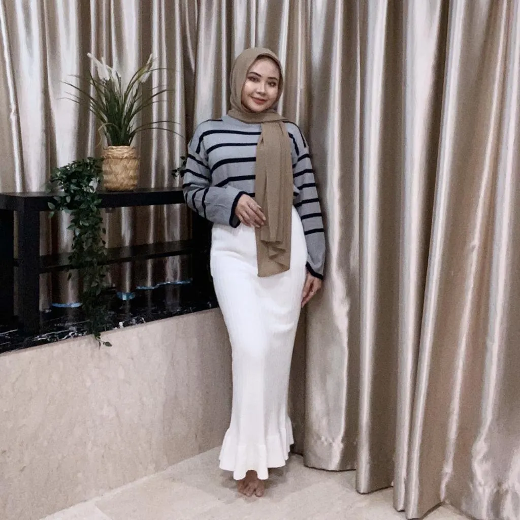 Ruffle Pencil Skirt